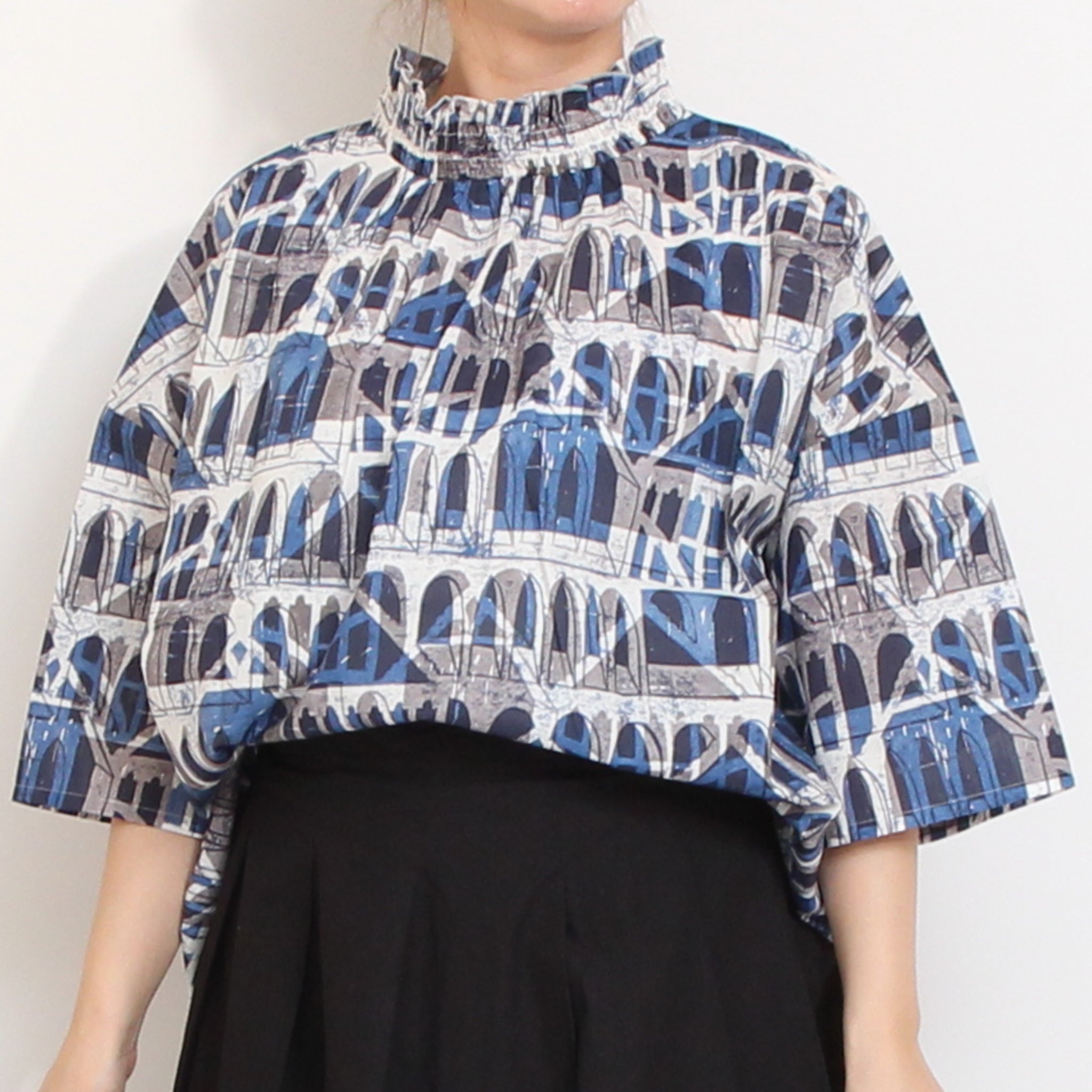 【期間限定15％OFF】【BLUE以外残り僅か】リバティ2WAYシャーリング6分袖ブラウス2604