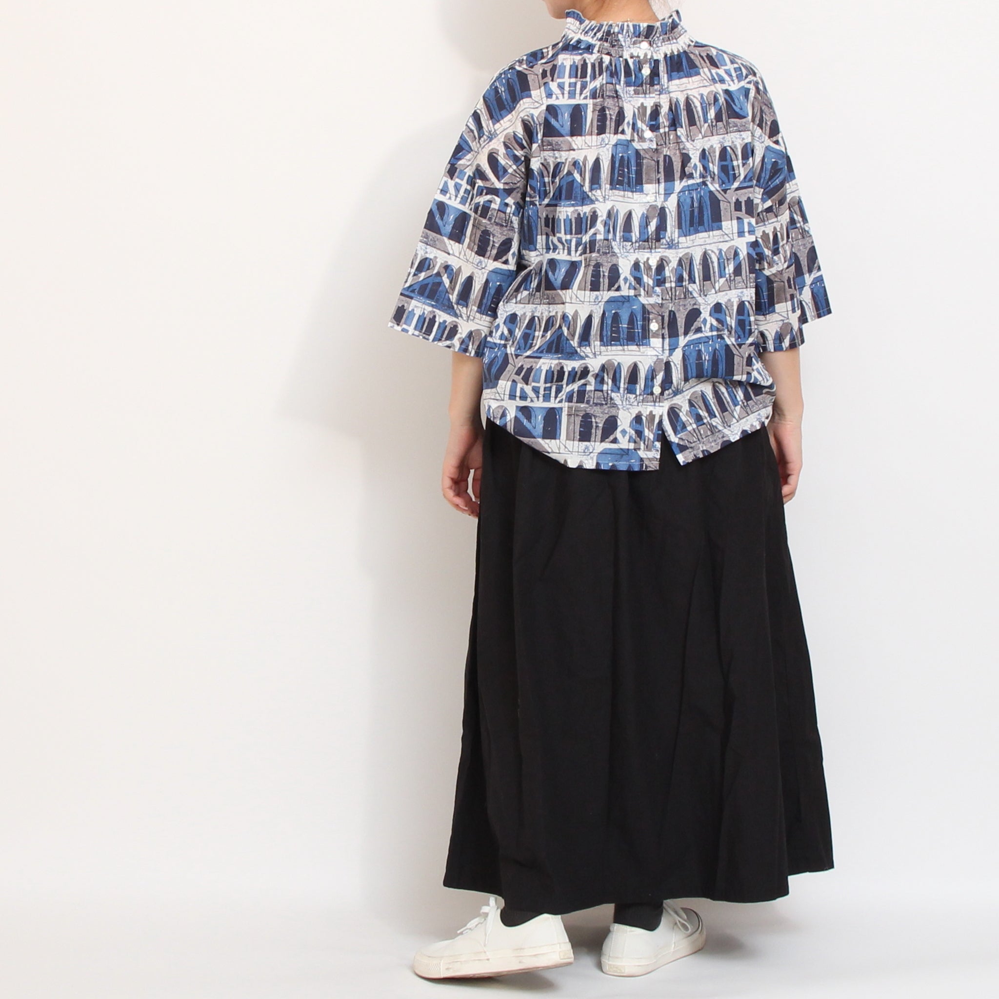 【期間限定15％OFF】【BLUE以外残り僅か】リバティ2WAYシャーリング6分袖ブラウス2604