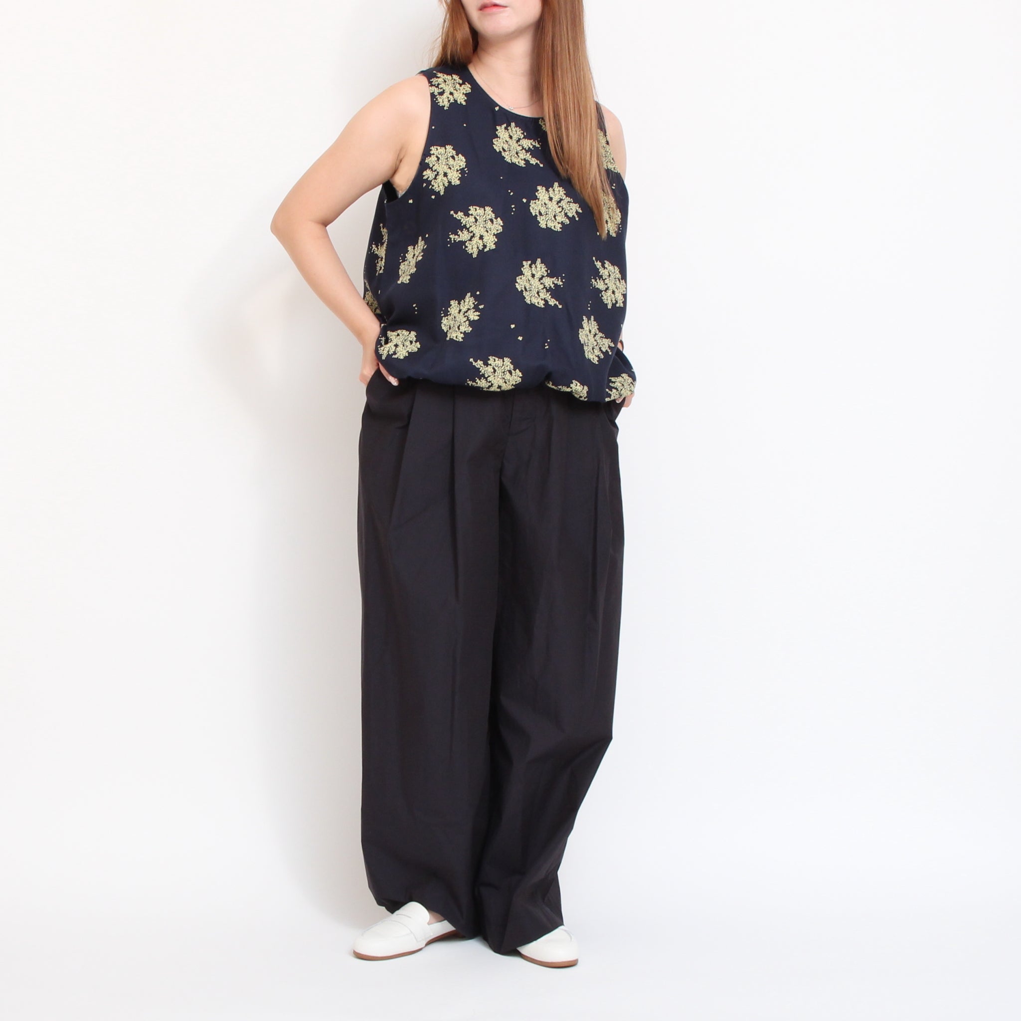 【40%OFF】【ラスト1点・本店限定商品】LE GLAZIKノースリーブプルオーバー26