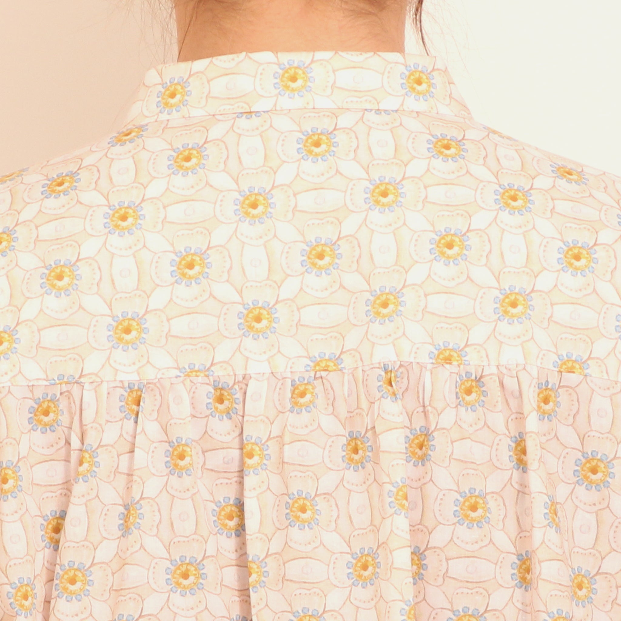 【30%OFF】【KHAKIラスト1点】リバティAラインチュニック(2603)