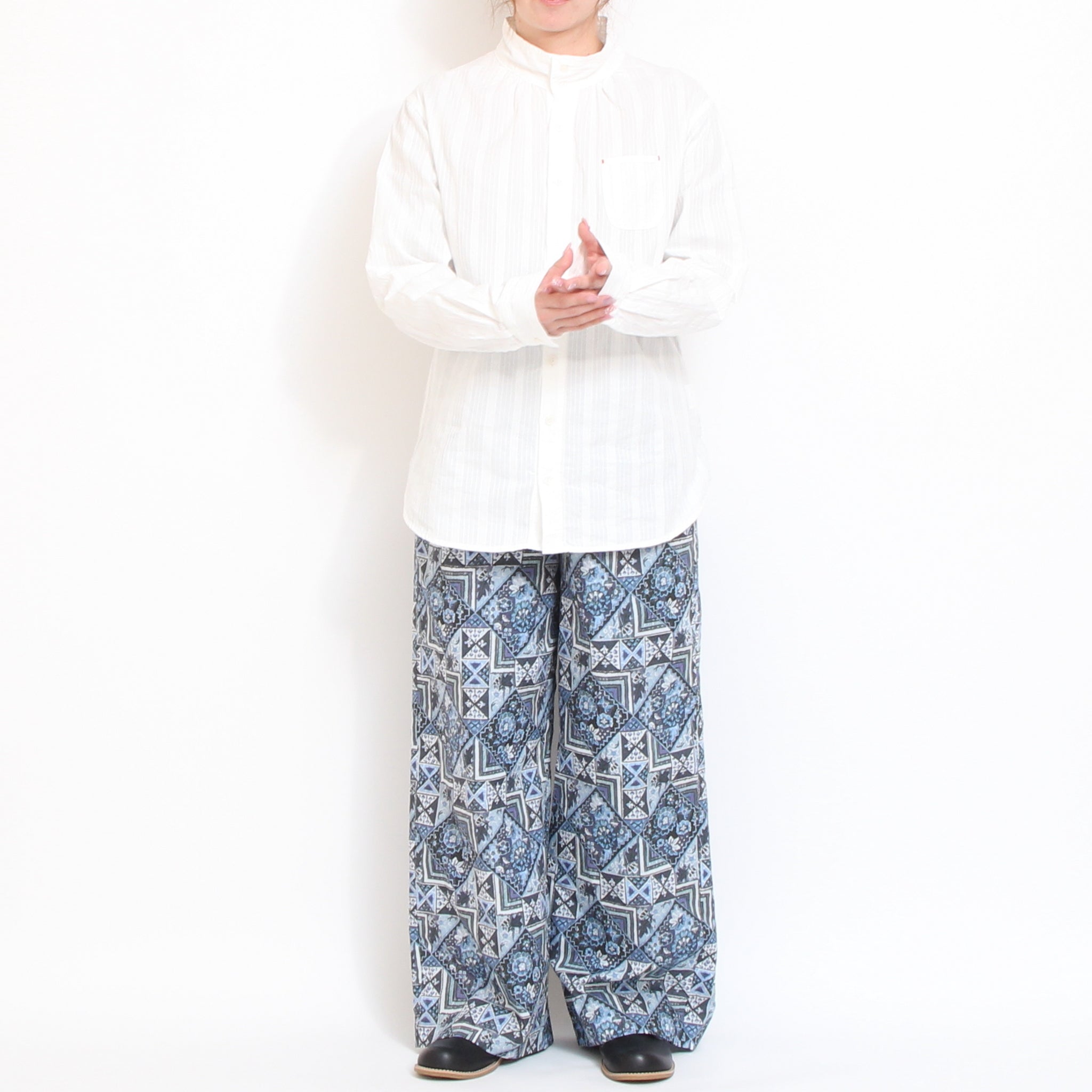 【20%OFF】【WHITEラスト１点】to touchドビーストライプ ハイネックシャツ