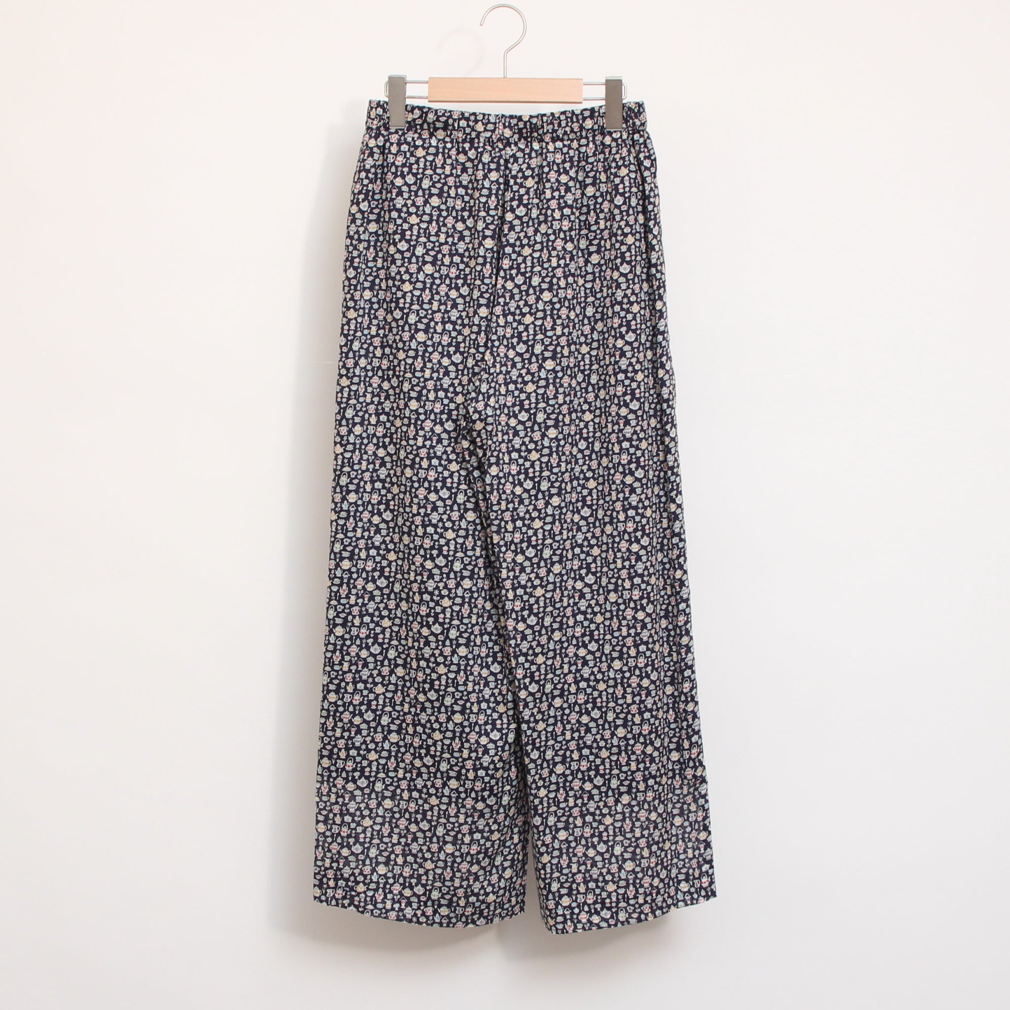 シルフローンLIBERTYイージーワイドストレートパンツ2607