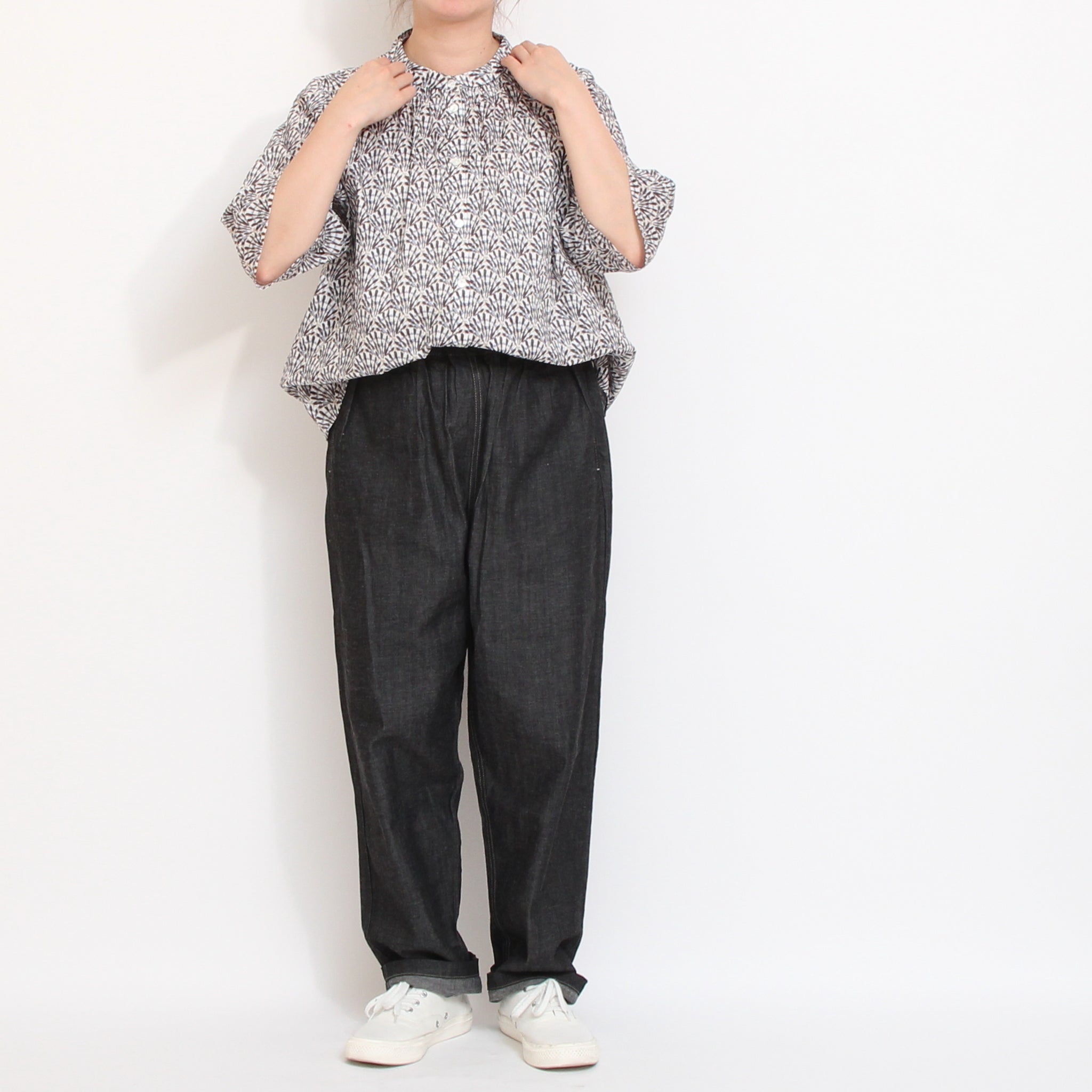 【期間限定15%OFF】【MINT残り僅か・本店限定商品】リバティ6分袖チビ衿シャーリングシャツ(2604)