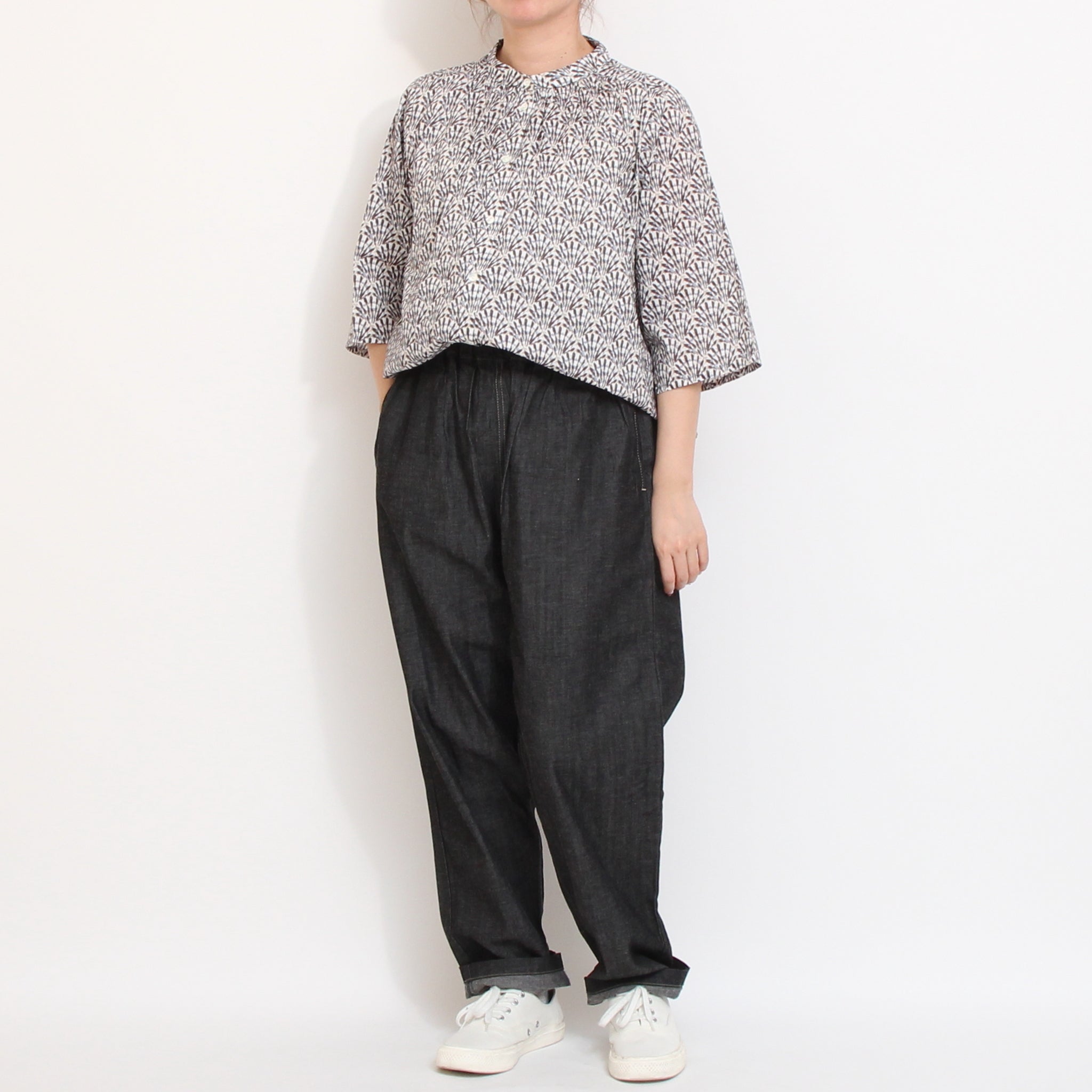 【期間限定15%OFF】【MINT残り僅か・本店限定商品】リバティ6分袖チビ衿シャーリングシャツ(2604)