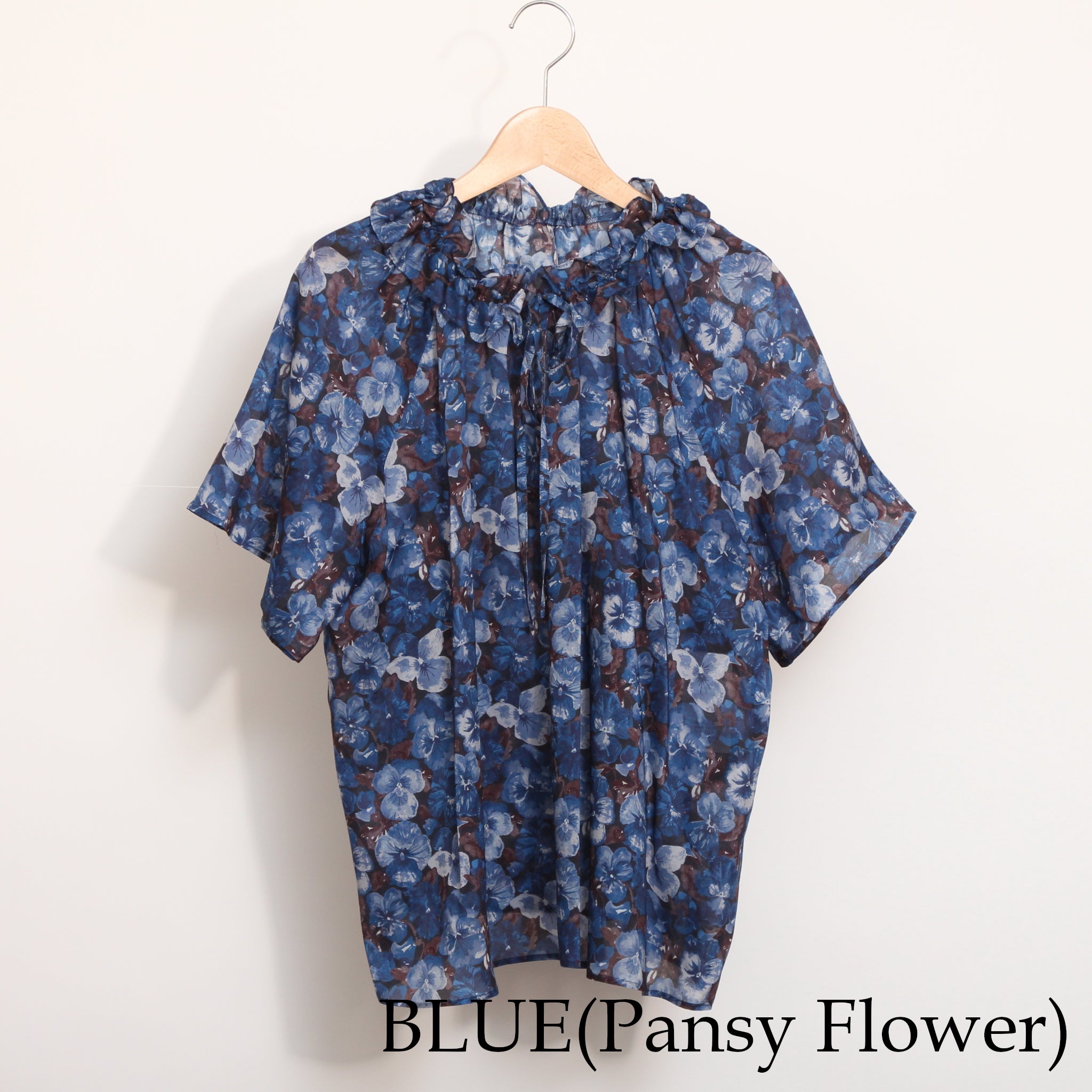 【本店限定商品】【BLUEラスト1点】シルフローンLIBERTYギャザーフリルカラーブラウス