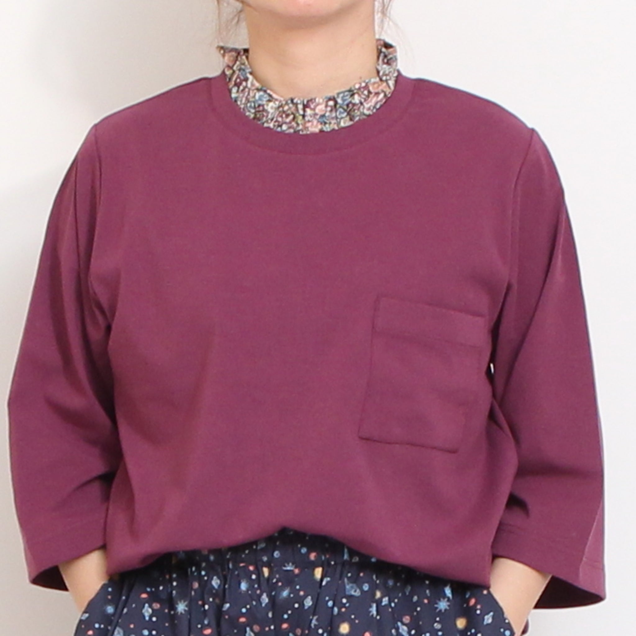sosottoLIBERTY使いフリルネックTシャツ