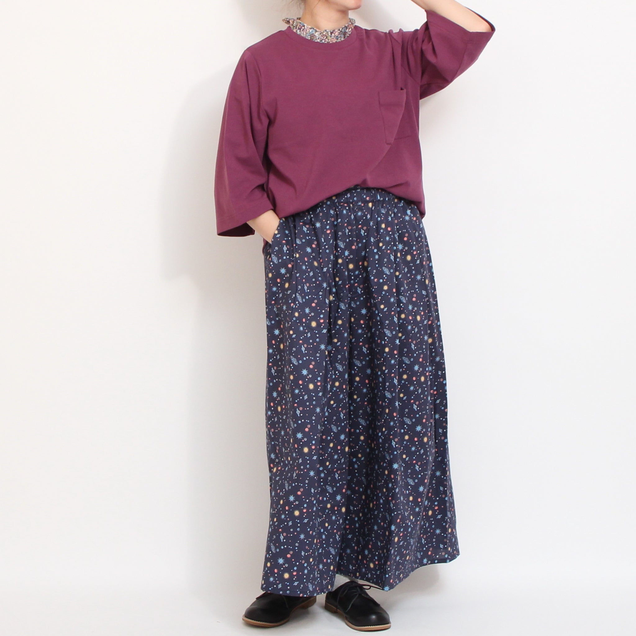 【BROWN残り僅か】sosottoLIBERTY使いフリルネックTシャツ