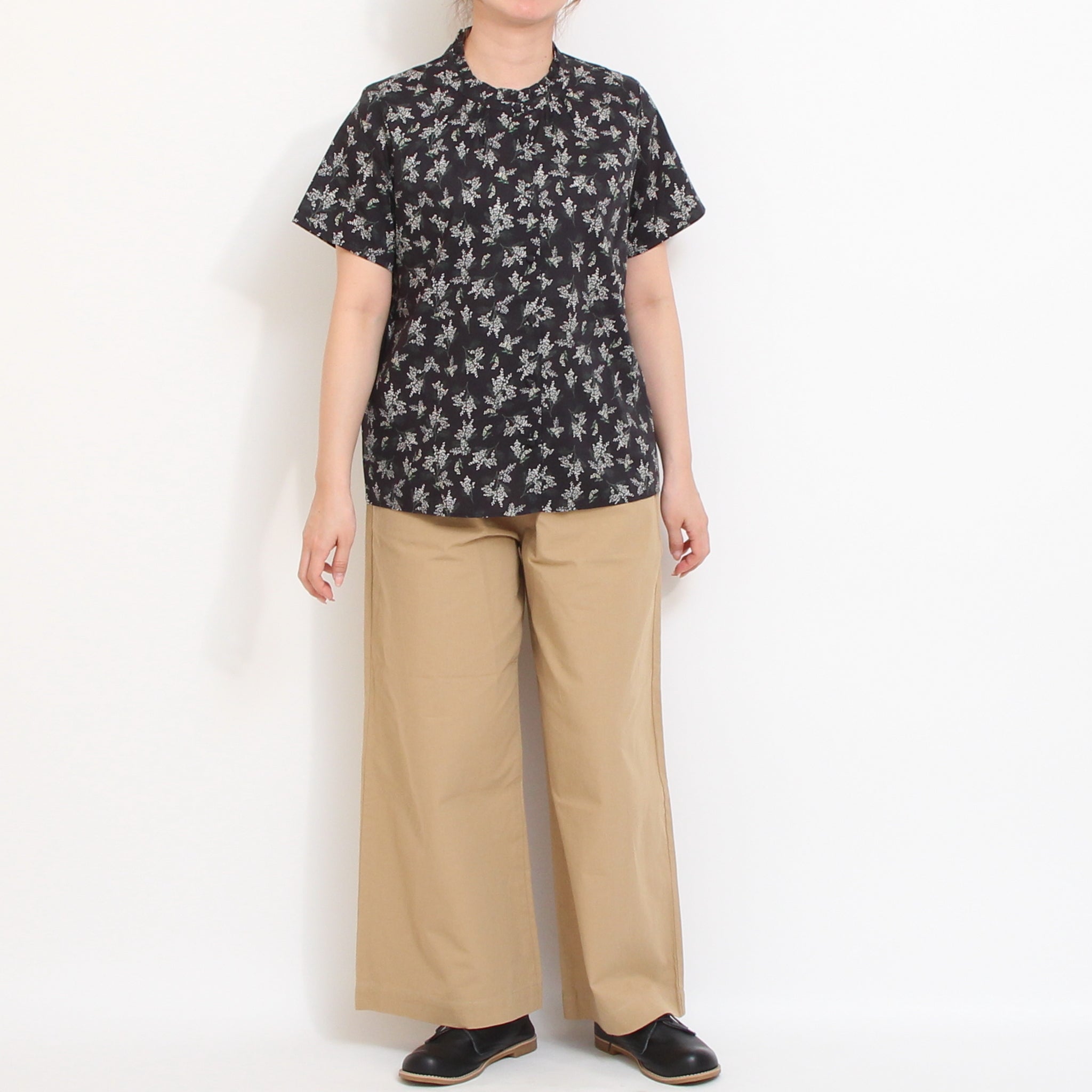 【期間限定15％OFF】【YELLOW・BLACKサイズ１ ラスト１点ずつ】コットンリヨセル半袖スタンドフリルシャツ2604