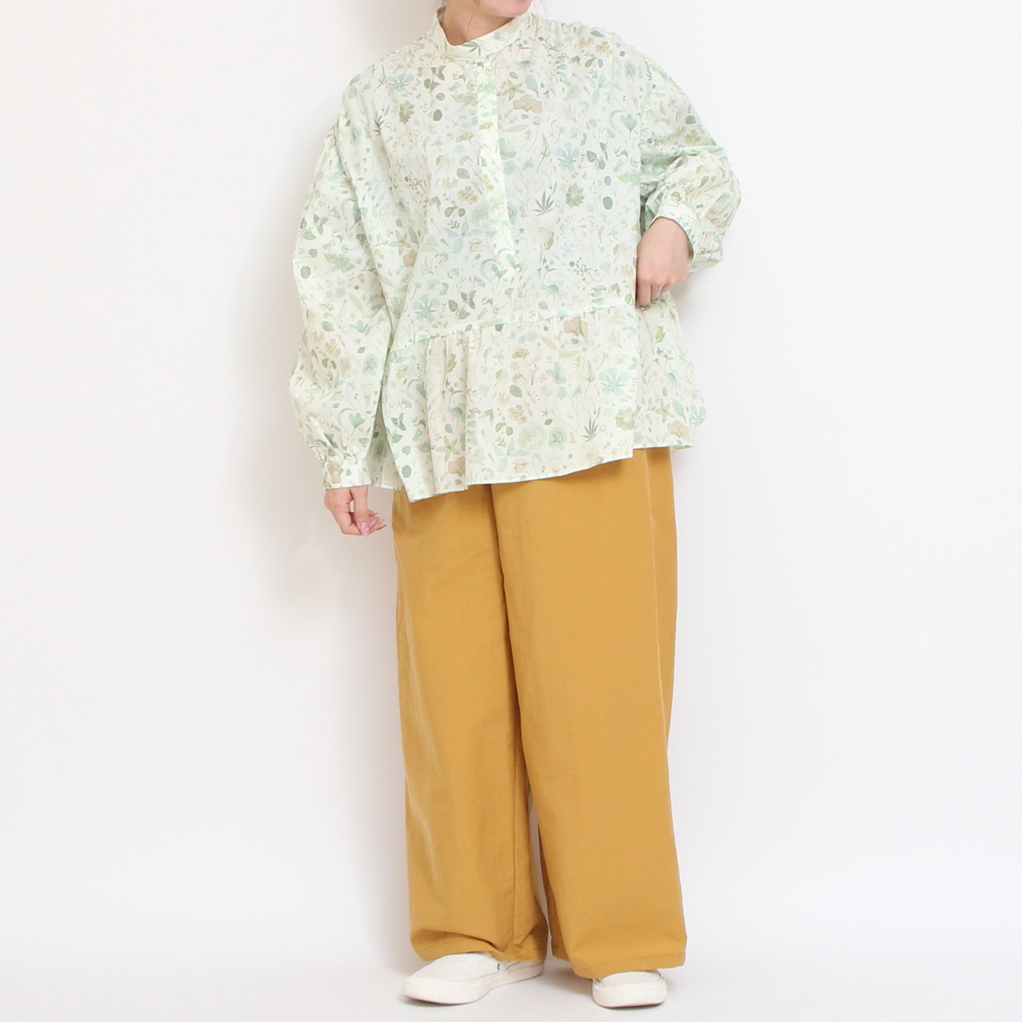 【30%OFF】【BLUEラスト１点】LIBERTY比翼ギャザープルオーバー72027