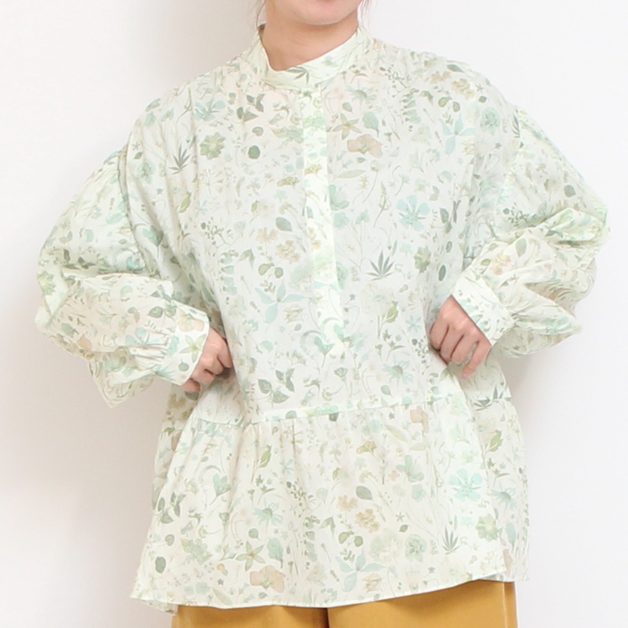 【30%OFF】【BLUEラスト１点】LIBERTY比翼ギャザープルオーバー72027