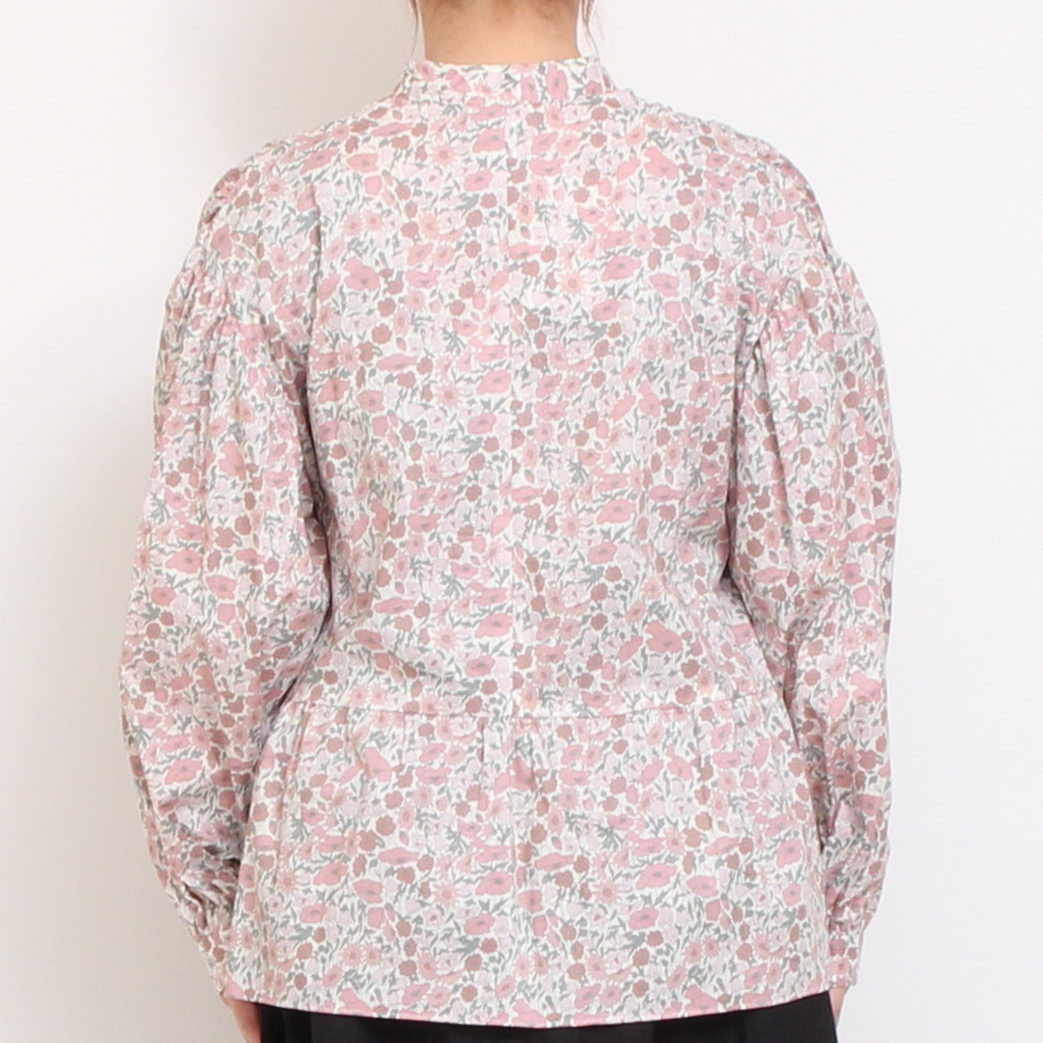 【30%OFF】【BLUEラスト１点】LIBERTY比翼ギャザープルオーバー72027