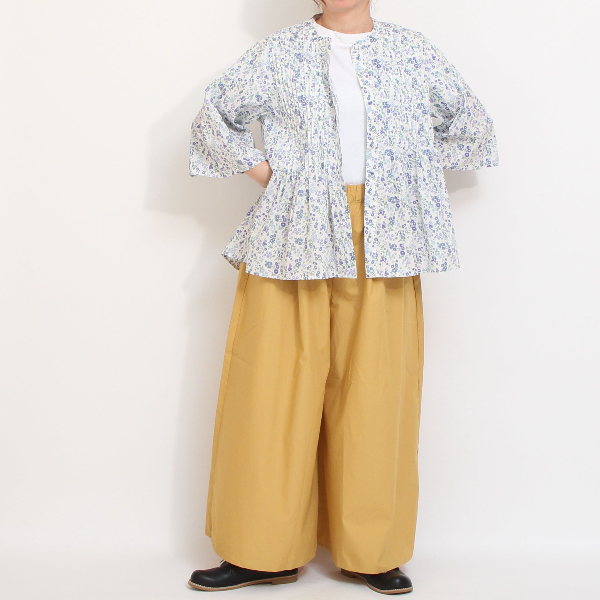 【期間限定15％OFF】【REDのみ ラスト1点・本店限定商品】sosotto LIBERTY細ピンタックシャツ