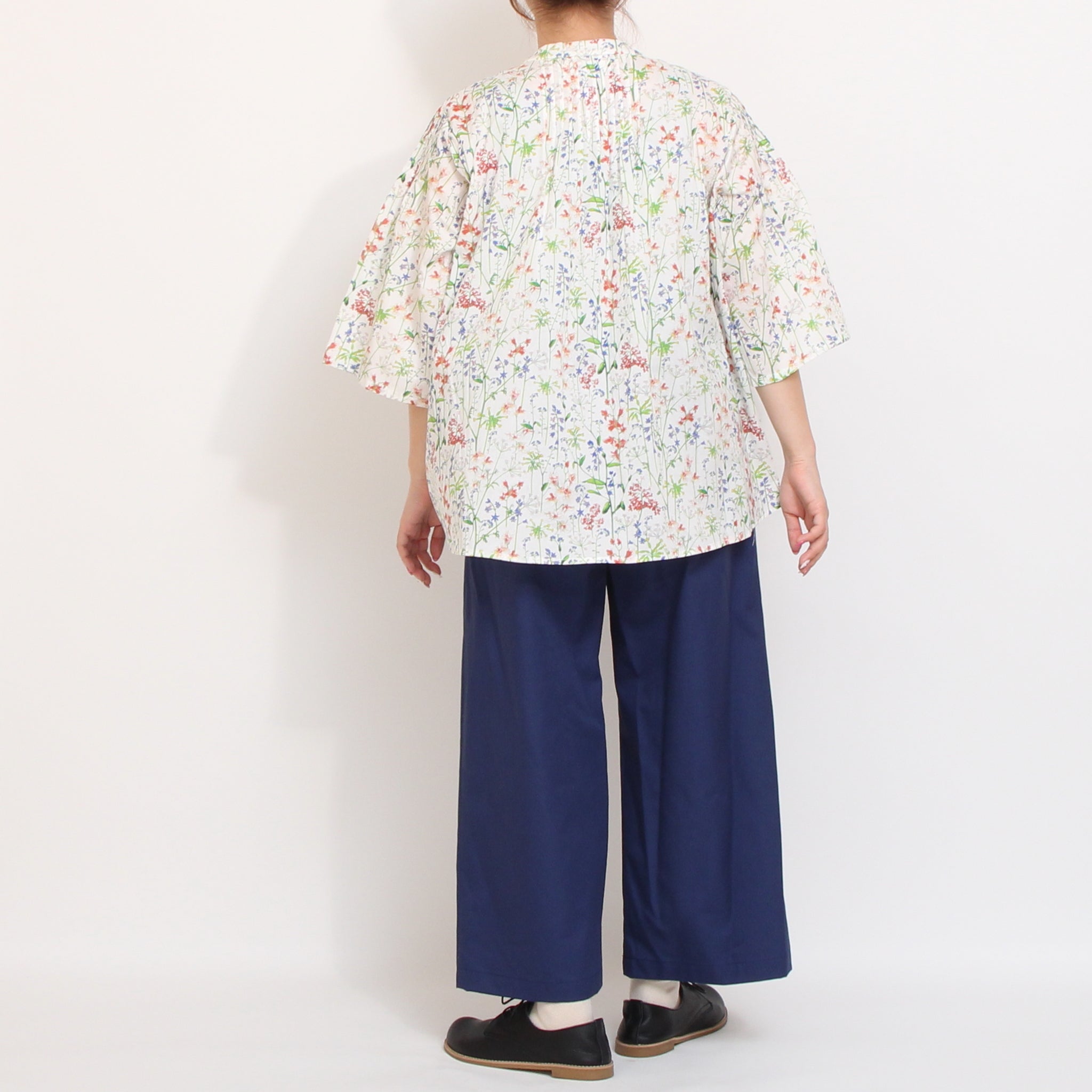 【期間限定15％OFF】【REDのみ ラスト1点・本店限定商品】sosotto LIBERTY細ピンタックシャツ