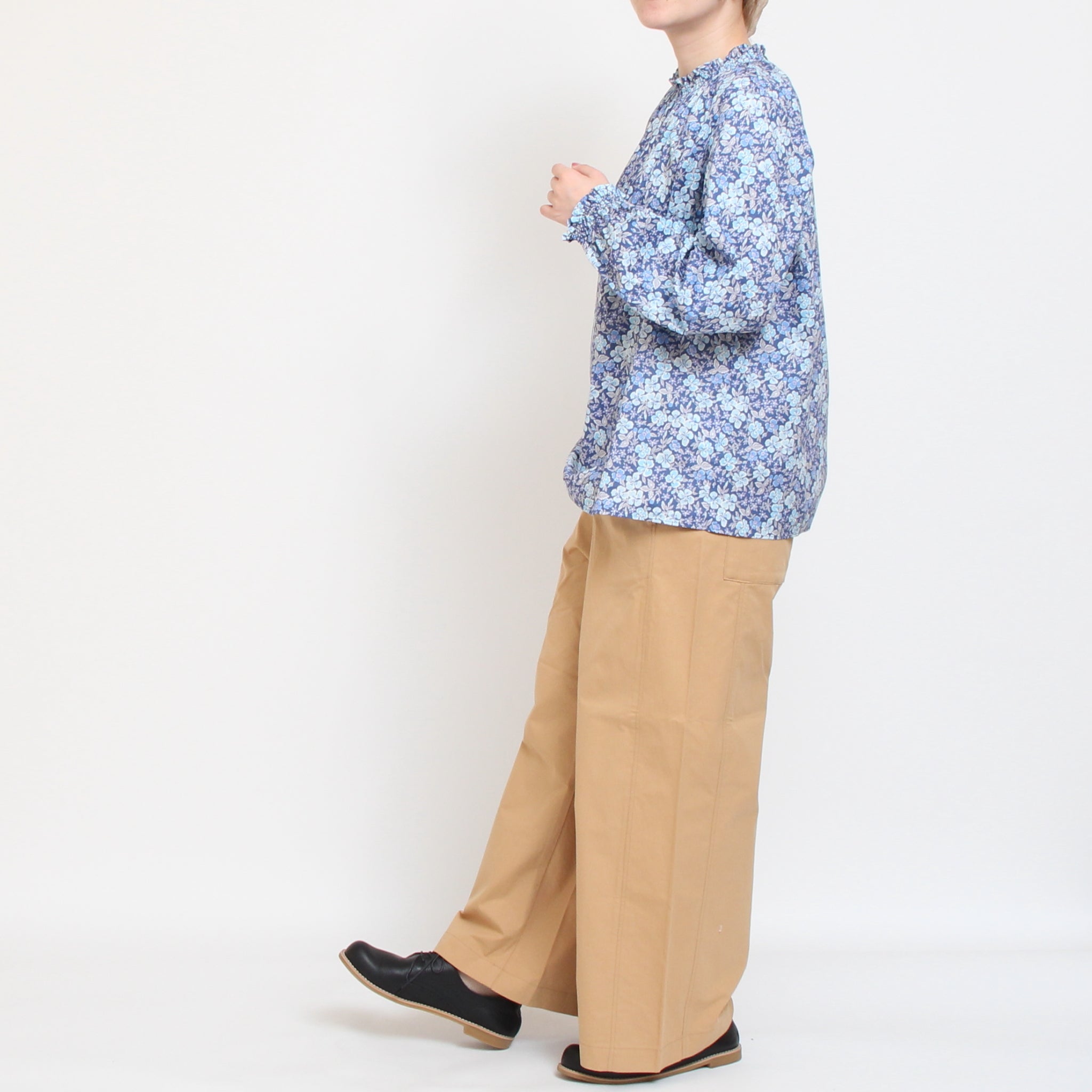 Pont de Chalons シームクロップドパンツ