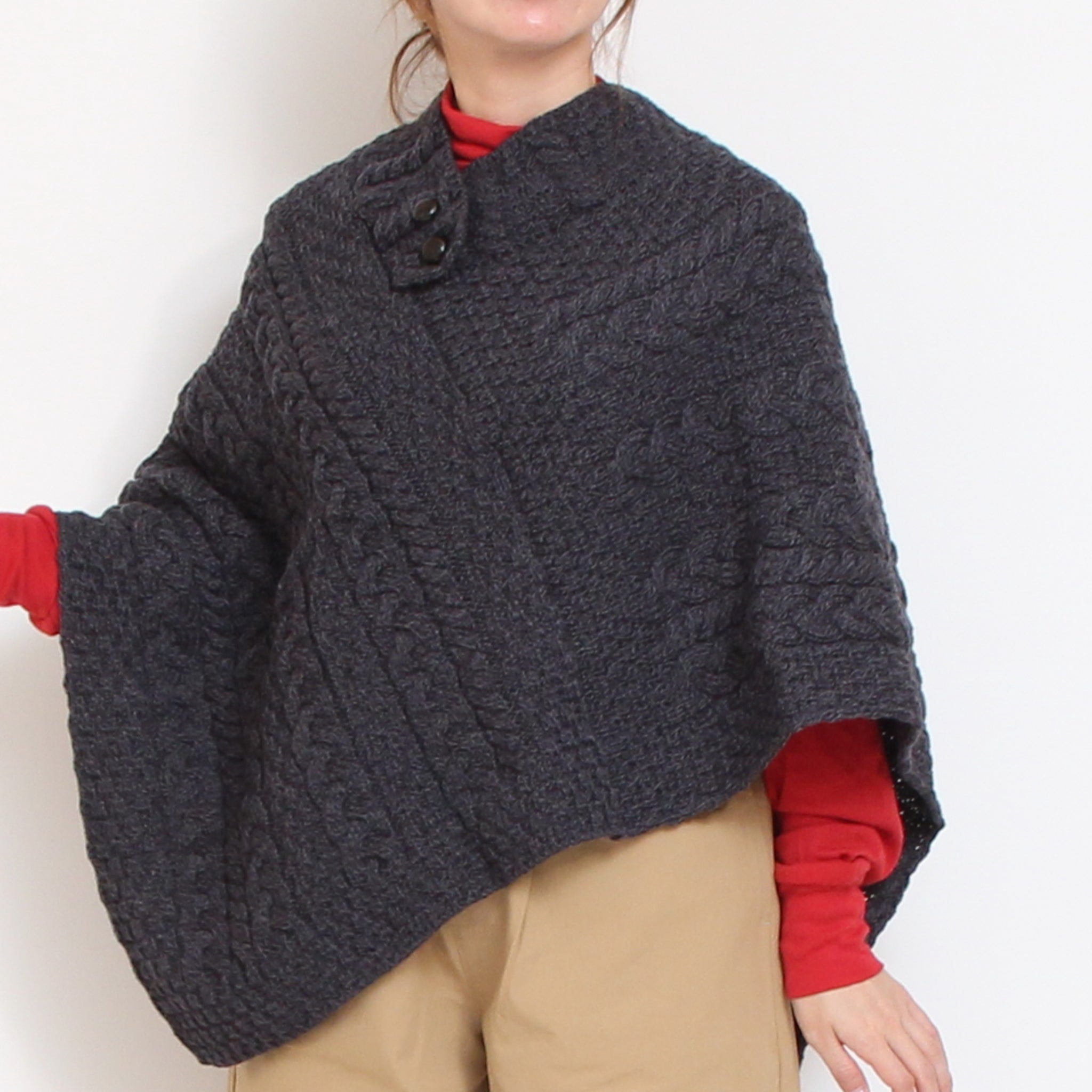 Aran Woollen Millsポンチョ25
