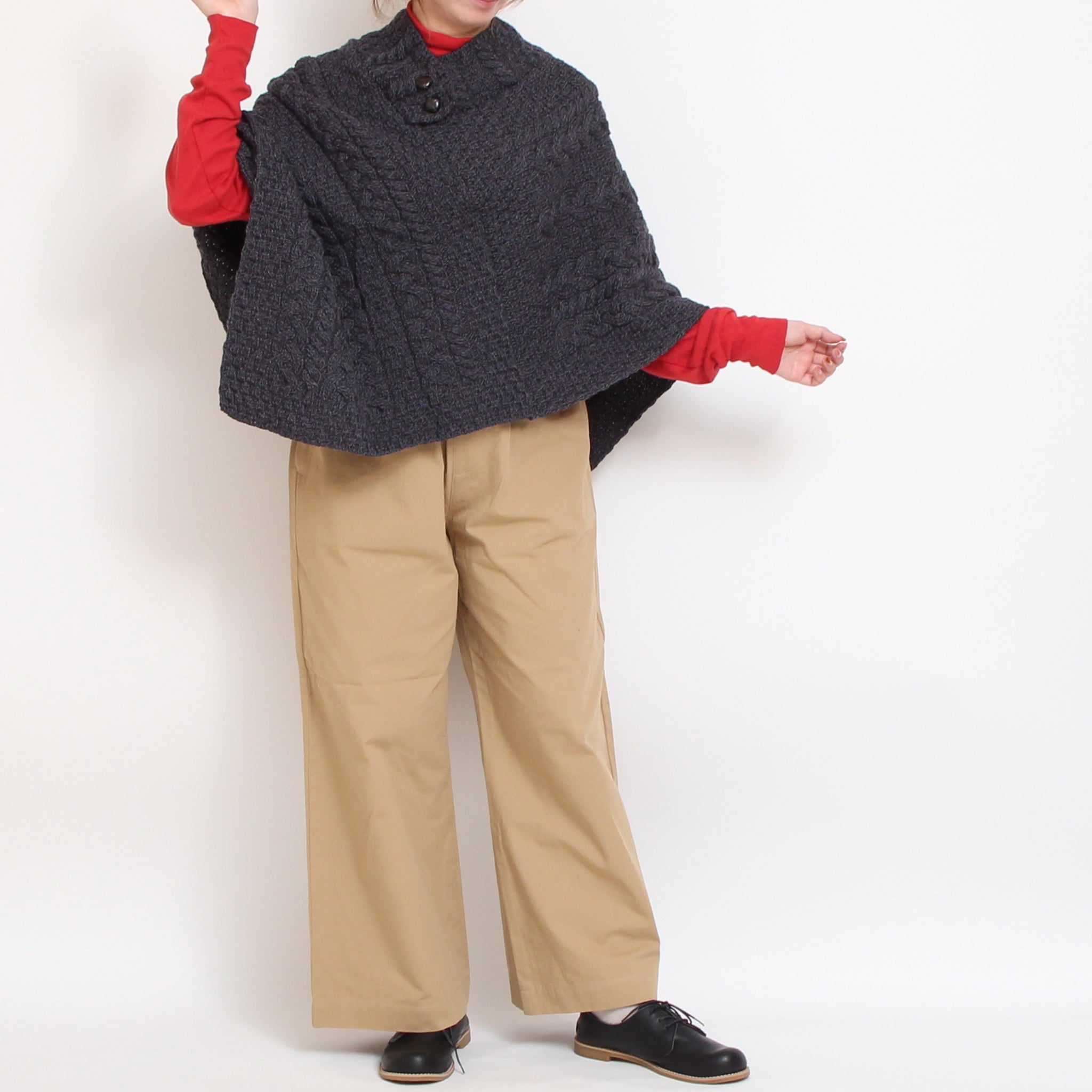 Aran Woollen Millsポンチョ25