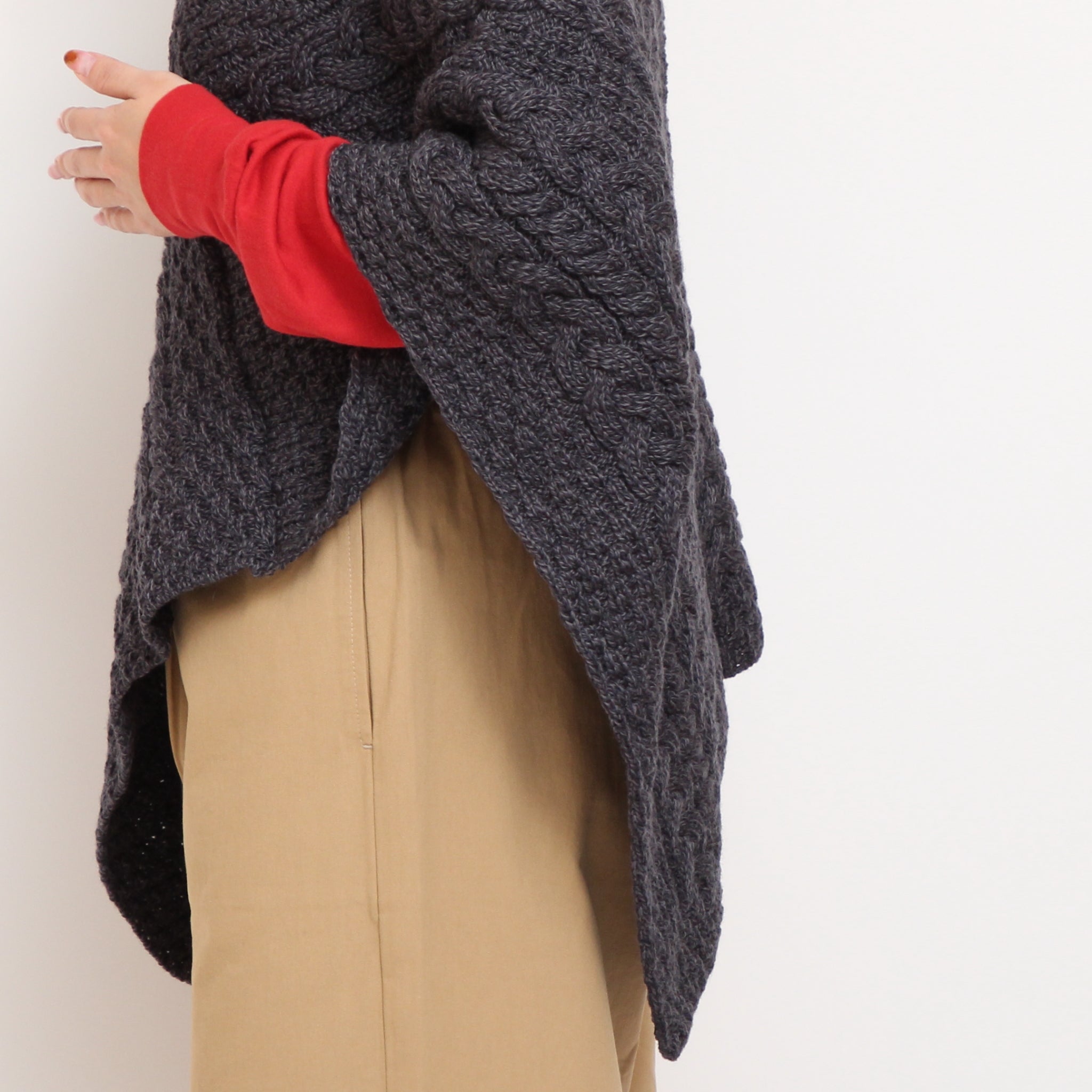 Aran Woollen Millsポンチョ25