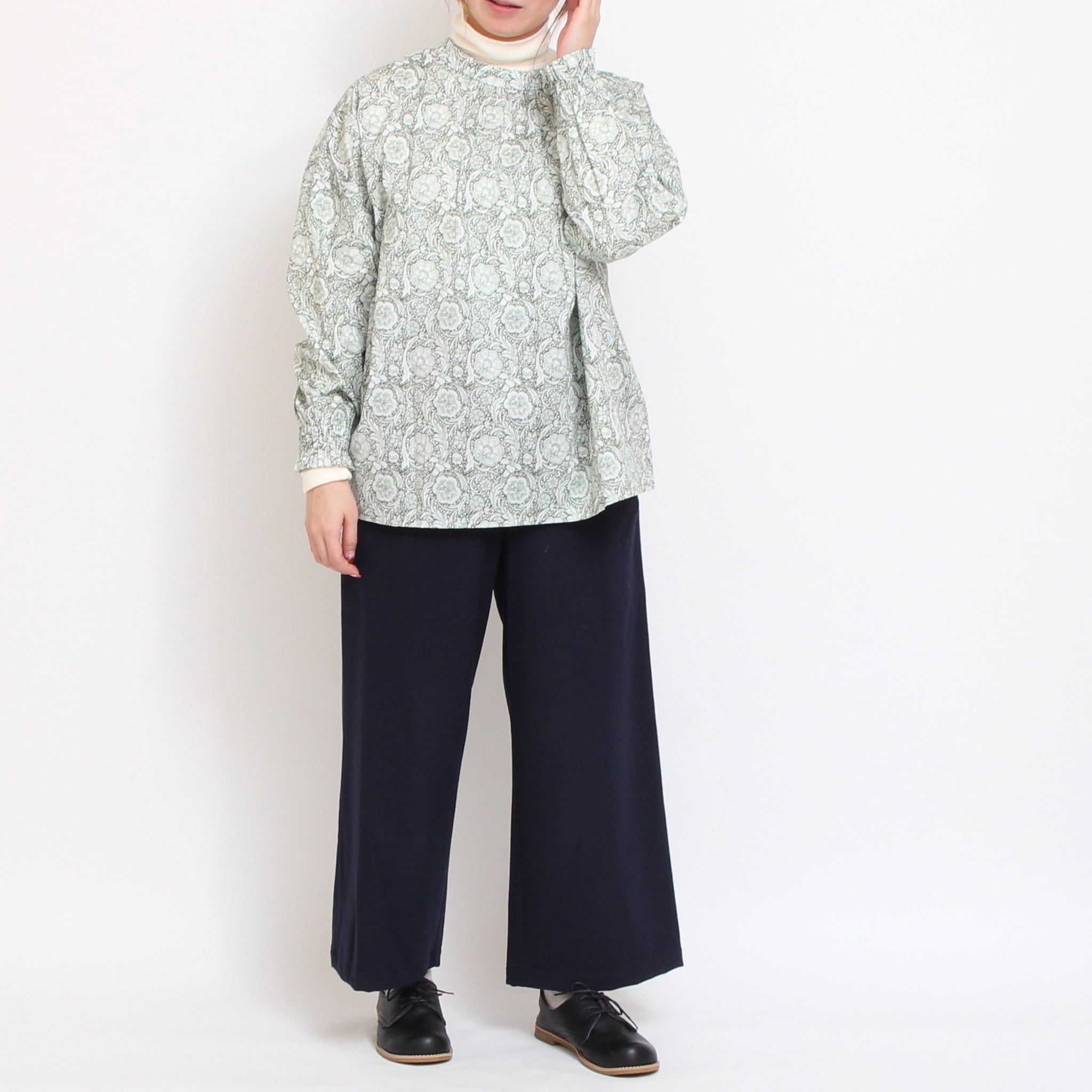 【IVORYラスト1点】NARUハイネックゆったりプルオーバー25